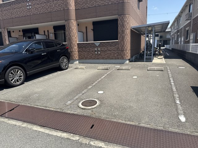 コーラル　ガーデンの駐車場