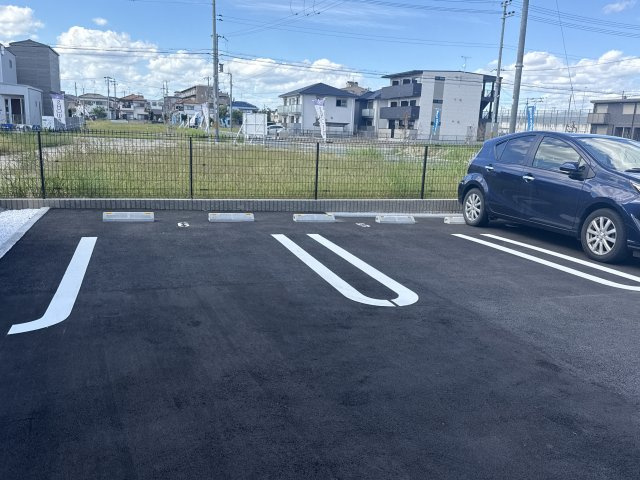 モンレーヴみのりの駐車場