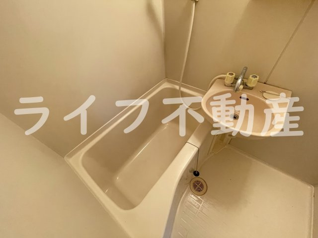 カサデグロリアの浴室|コンパクトで使いやすいお風呂です