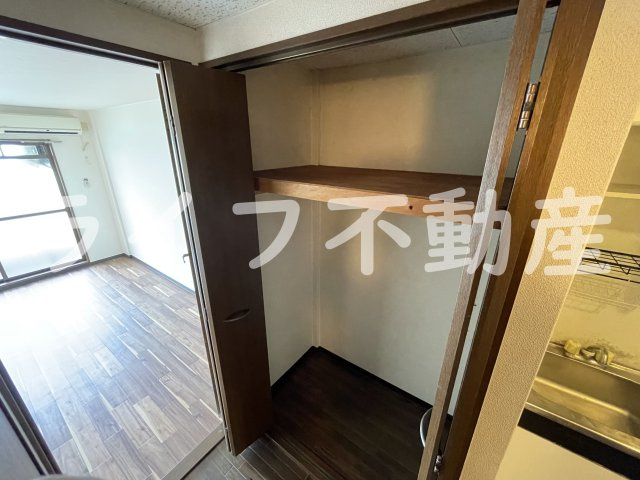 カサデグロリアの収納|小物を収納するのに便利です