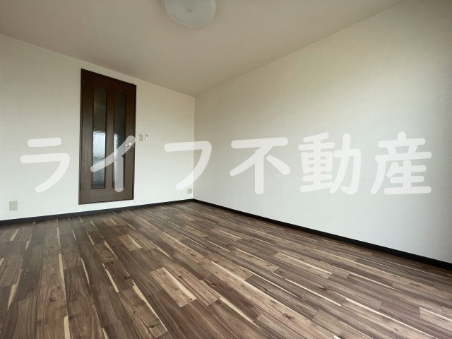 カサデグロリアのその他|きれいな洋室です