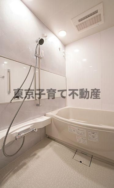 レジディア文京本駒込の浴室