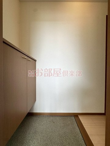 クレセント・モアの玄関|明るい玄関です
