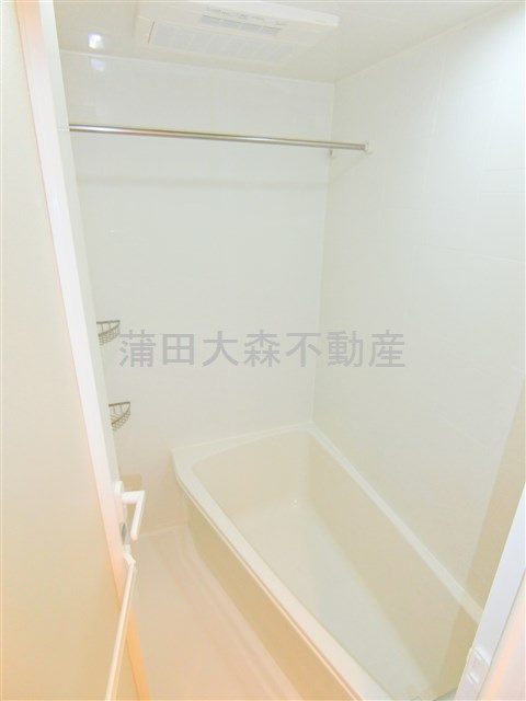 AXAS(アクサス南蒲田アジールコートの浴室|浴室乾燥機付き足が伸ばせるバスルーム　お風呂