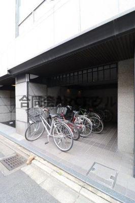 【駐車場】 | ヴェルビュ二条城東 | カースペースがあります