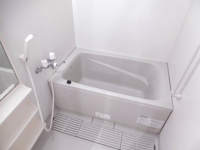 グリーンキャッスル【10,000円キャッシュバック対象物件】の浴室|日々の疲れを癒すお風呂付です