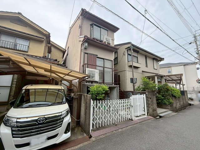 城西町の外観|【現地/現在上物有】阪急＆JRの2wayアクセス！用途によって沿線の使い分けができて便利な場所です！（R8.4撮影）