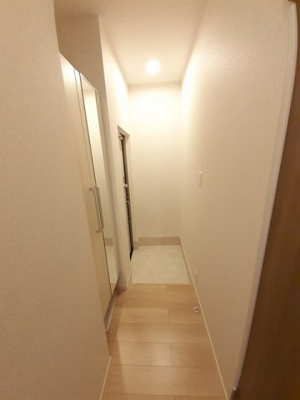 【玄関】 | メゾンルミネ　中町