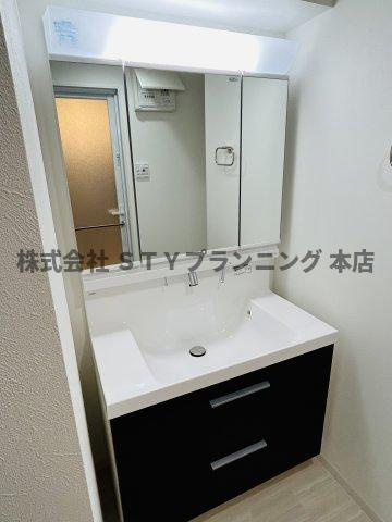 仲介手数料０円！ファミールプライムの独立洗面台