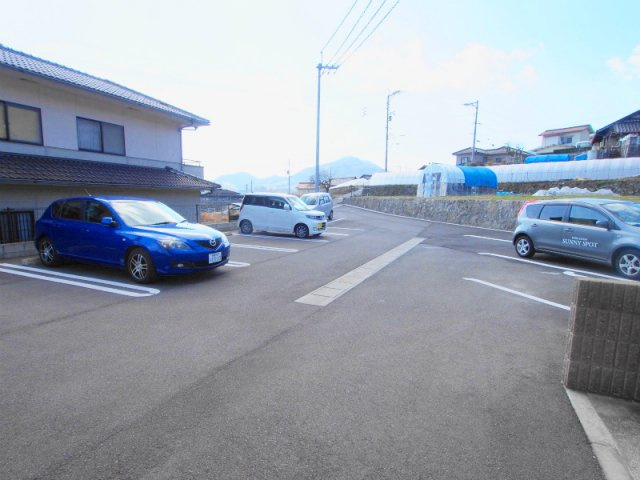 オンフォレストギオンの駐車場