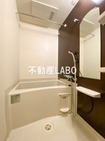 Luxe田辺の浴室