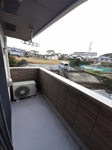ストーンズ三次のバルコニー|外からの目が気にならないバルコニーで洗濯物が干せます