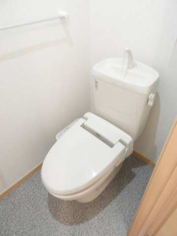 サンシャイン　Ｂのトイレ|落ち着いた色調のトイレです