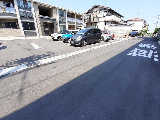 ブリエの駐車場|カースペースがあります