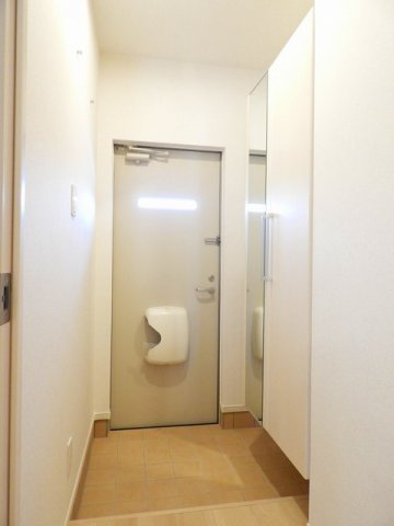 アールコートⅠの玄関|毎日通る玄関はこちらです
