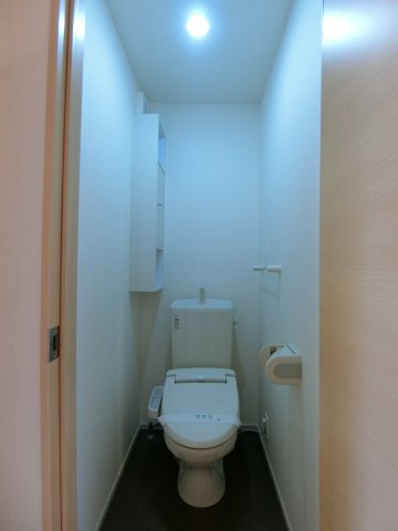 セレッソ　Ｃのトイレ|イメージ201号室の写真（反転あり）