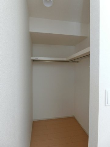 セレッソ　Ｃの収納|イメージ201号室の写真（反転あり）