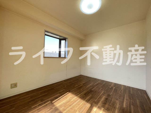 ゴッドフィールド布施の洋室|スタンダードな洋室です