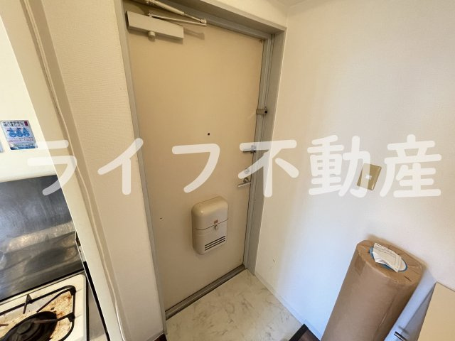 ゴッドフィールド布施の玄関|収納もある玄関です
