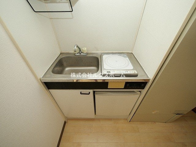 末広13番館のキッチン