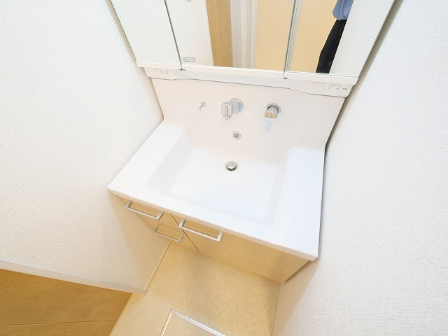 ハイツ大和の洗面所|使いやすい洗面所です