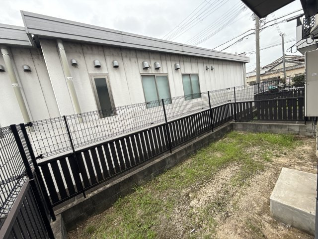 コンフォート西中島の庭