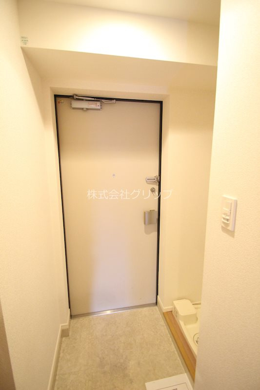 スパシエソリデ横浜鶴見の玄関