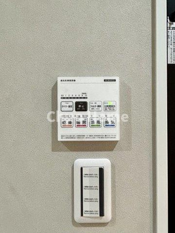 ダイアパレス亀戸・立花の冷暖房・空調設備|【浴室乾燥機】暖房・冷風・換気・乾燥が可能です。毎日を快適に過ごせるうれしい機能が揃っています。雨の日の洗濯物も安心です。