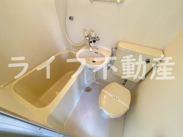 足代マンションの浴室|きれいなお風呂です