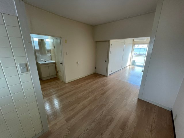 【居間・リビング】 | ハイツ米屋 | お写真は同物件別部屋です。