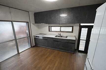 伴東8丁目中古戸建のキッチン