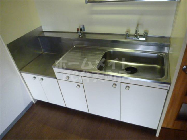 【キッチン】 | シルバーハイツ | きれいなキッチンです