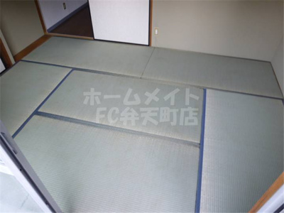 【寝室】 | シルバーハイツ | 使い勝手のいい寝室です