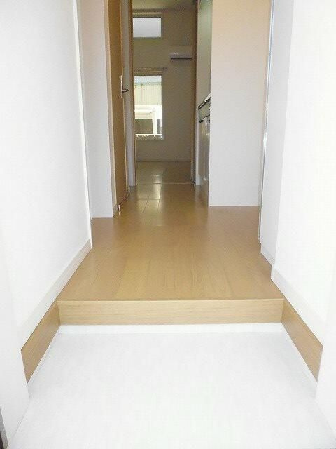 シャラロステヒルズ町田の玄関
