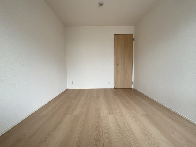 ドエルエミネンス達の洋室