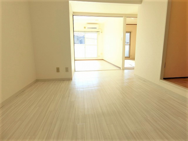アエラス昭島の居間・リビング|※別部屋のイメージ写真です。