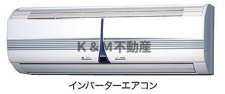 ネコデコの居間・リビング|使いやすい居間です