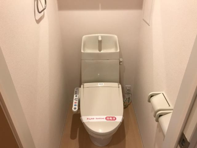 ベルゾーネ中村のトイレ|シャワー付トイレ