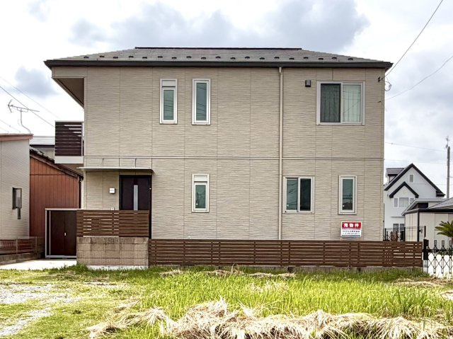 【中古戸建】前橋市文京町4丁目の外観|■外観｜特徴のある個性的な住まいと美しい街並み、そして住みやすい環境を、ぜひ現地でご覧になりませんか。お気軽にお問合せください(^^)  