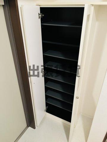 仲介手数料０円！フォレシティ栄の収納