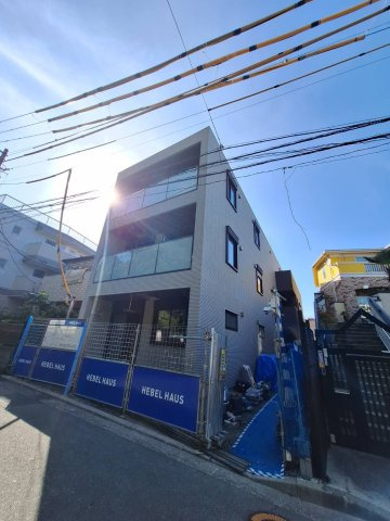 ルミエール西横浜のロビー