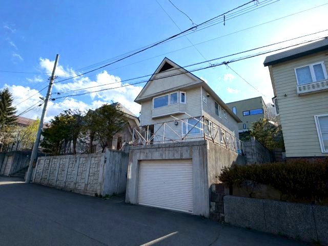 宮の森2条17丁目の外観