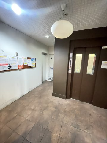リッチウォーク大倉山のロビー