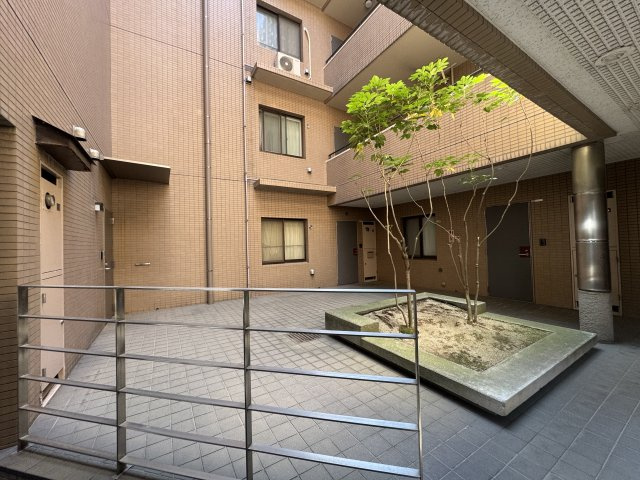 トーケン高崎レジデンスのその他|中庭