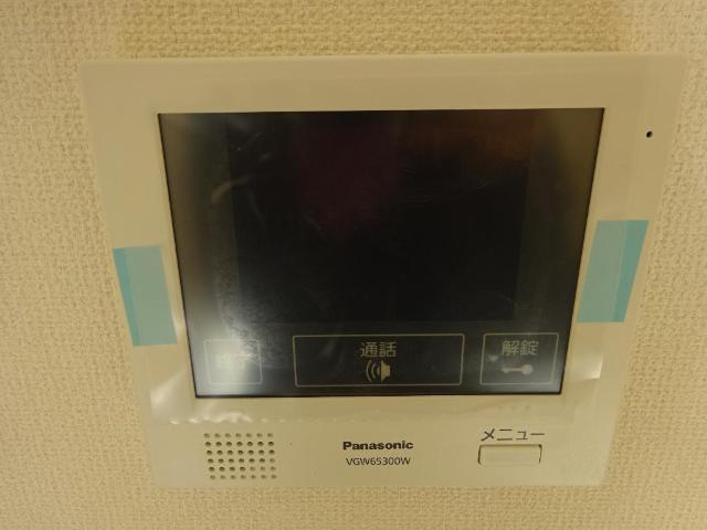 ユニヴァリィ　ルークスの内装|カメラ付インターホン