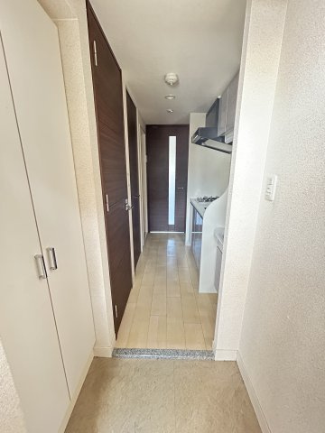 プレサンス三宮ルミネスの玄関