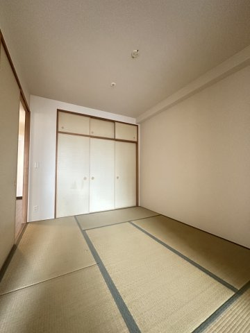 リーデンススクエア松屋町の和室