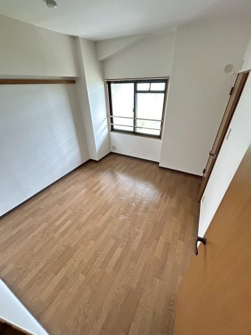 カーサコモド芦屋の洋室