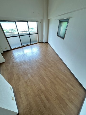 カーサコモド芦屋の居間・リビング