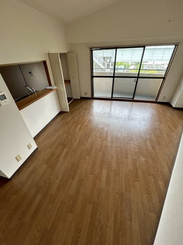 カーサコモド芦屋の居間・リビング